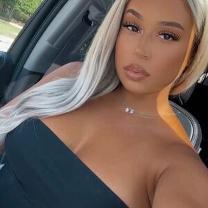 Meet your Posher, Isis